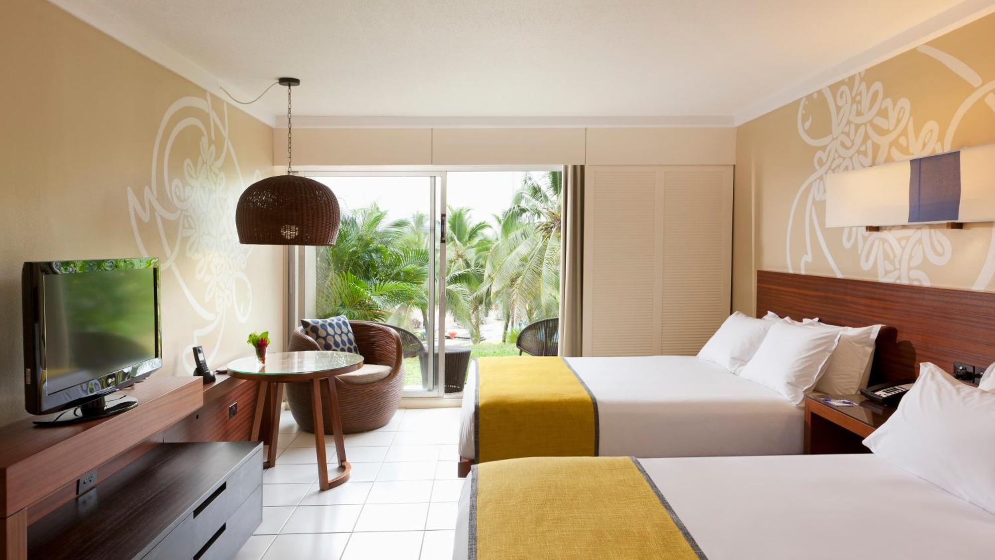 Holiday Inn Resort Vanuatu By Ihg Порт-Вила Экстерьер фото